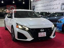 نيسان ألتيما